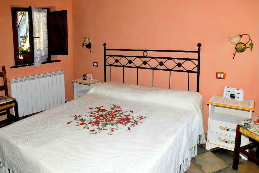 לינה וארוחת בוקר Careggine Borgo Delle Panie מראה חיצוני תמונה